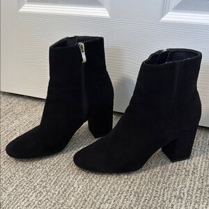 Halogen Black Suede Ankle Booties with Chunky Heel